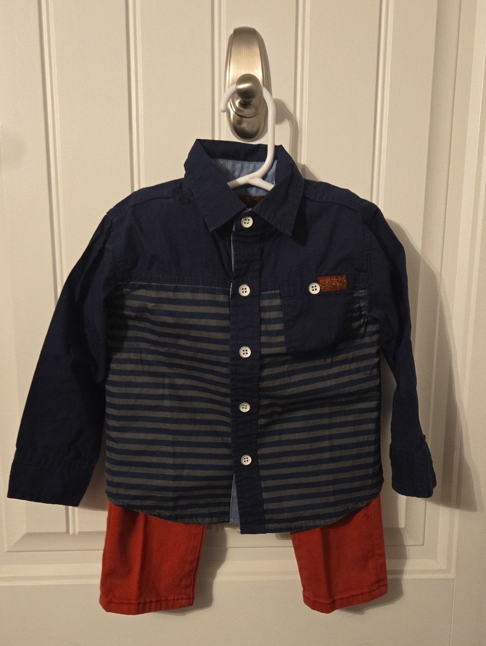 7 For All Mankind Matching Set Navy and Gray Strip Shirt With Red Jeans